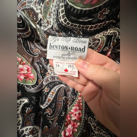 Vintage Skirt - Picture 2 of 2